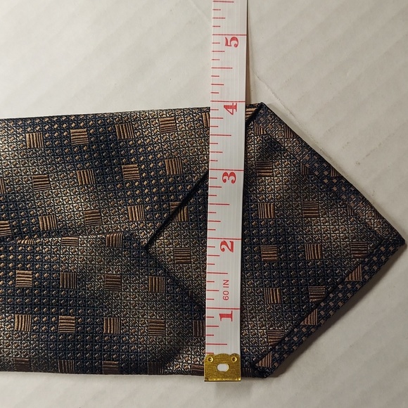 05. Burma o Bibas Necktie - Picture 7 of 9